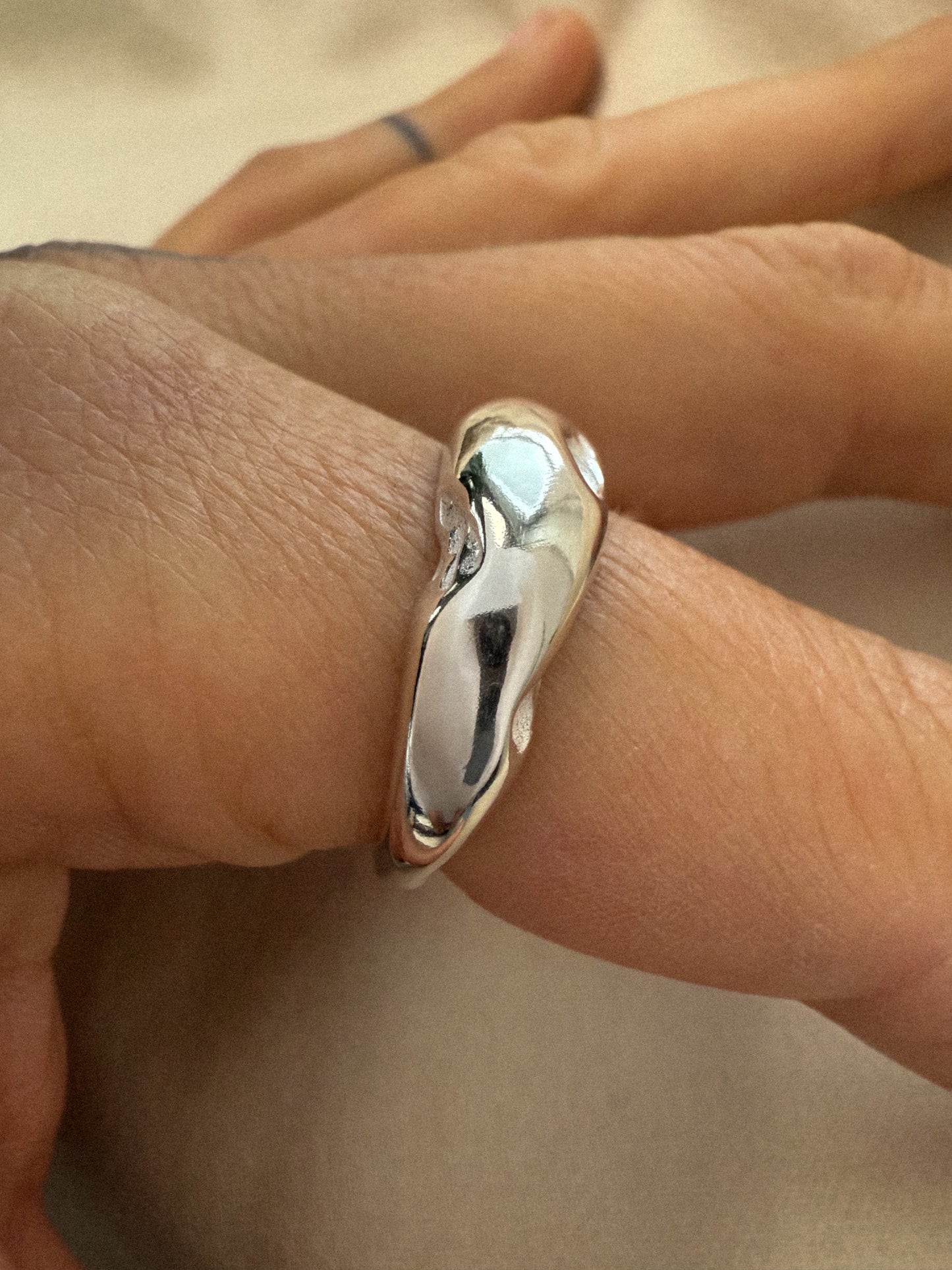 Ring Liquid
