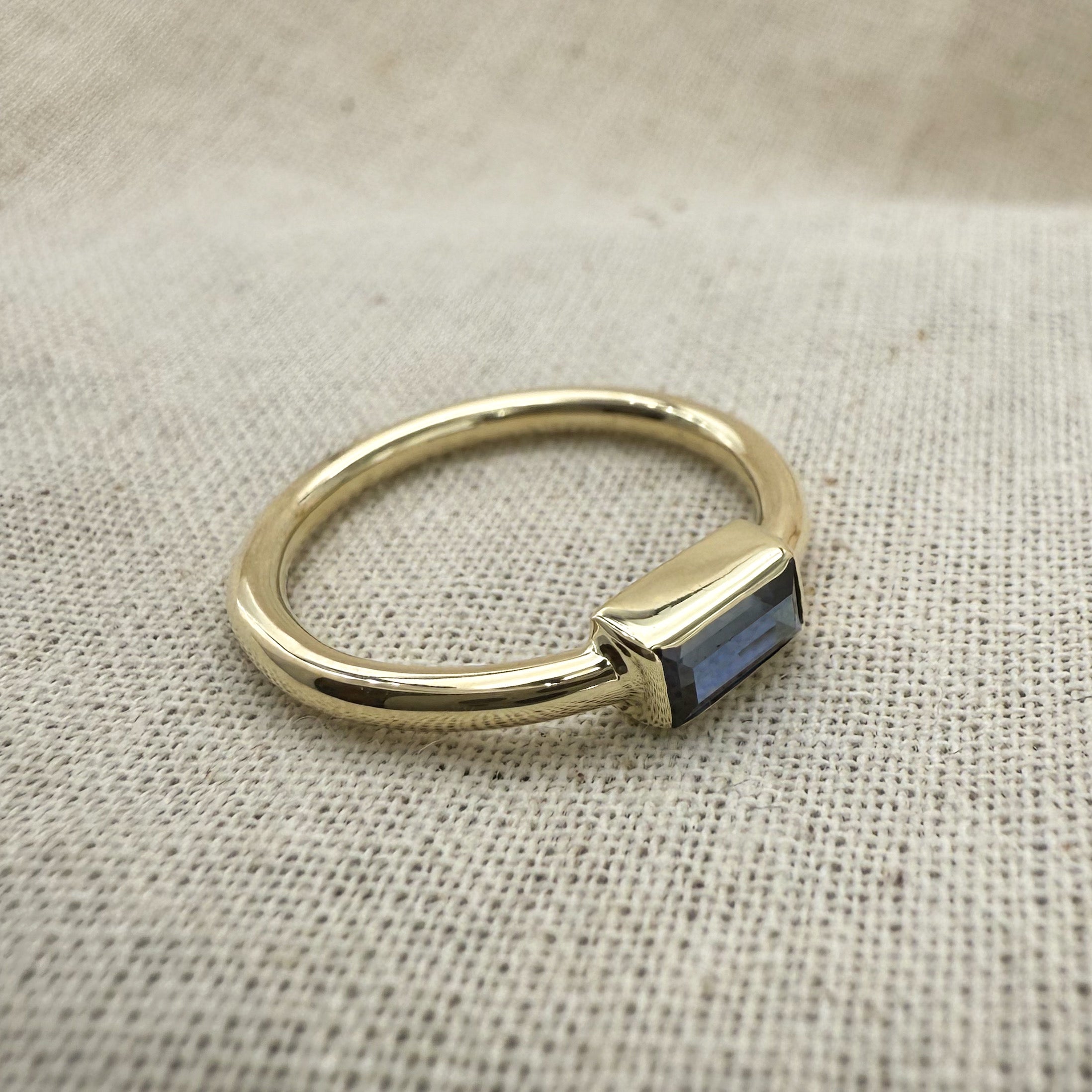 14k Blue Ring