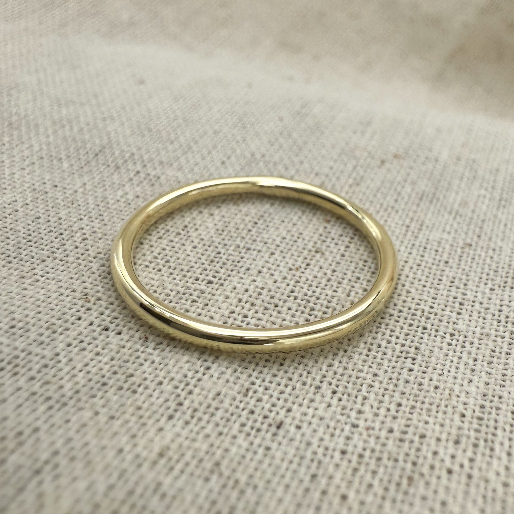 14k Ring Round