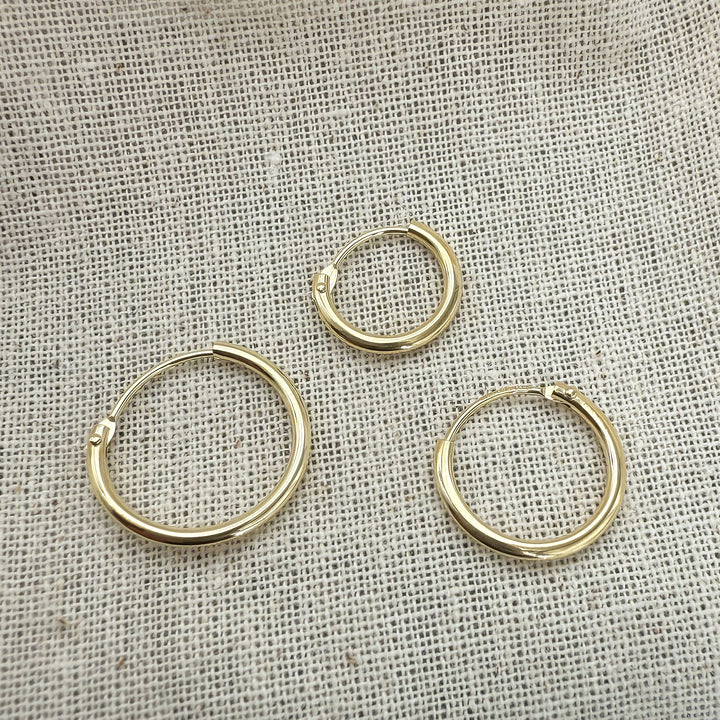 14k Gold Earring Simple