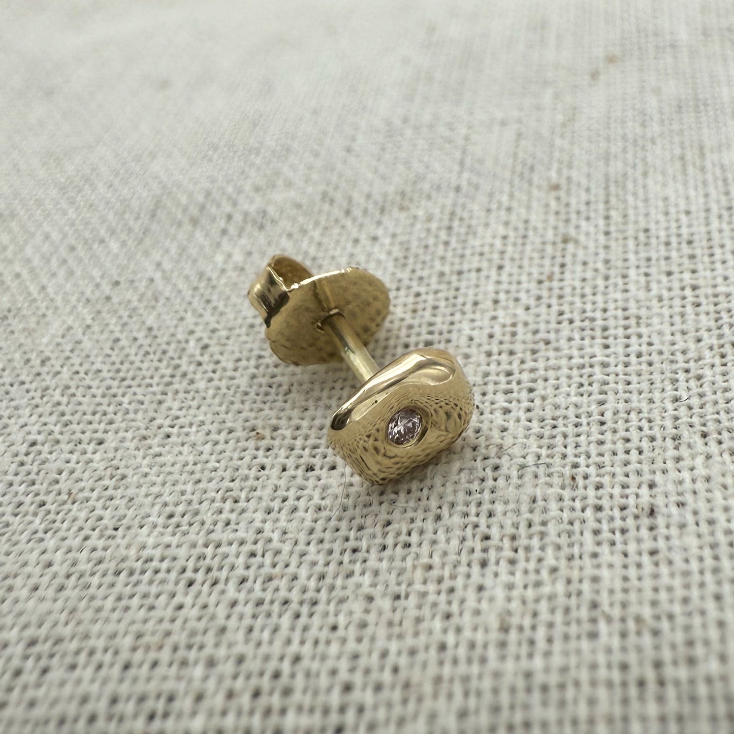14k Earring Pink Diamond