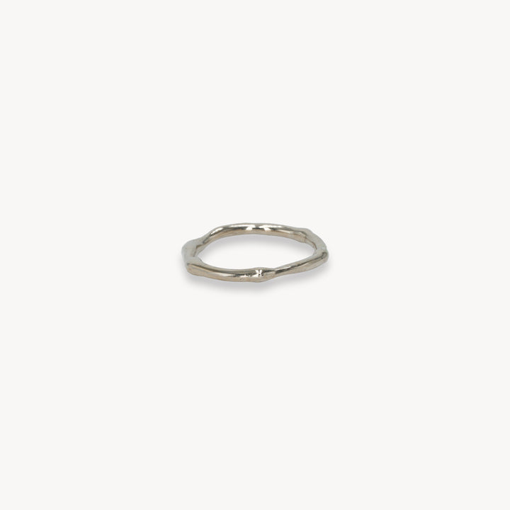 14k Solid White Gold Ring Fluid  2 mm