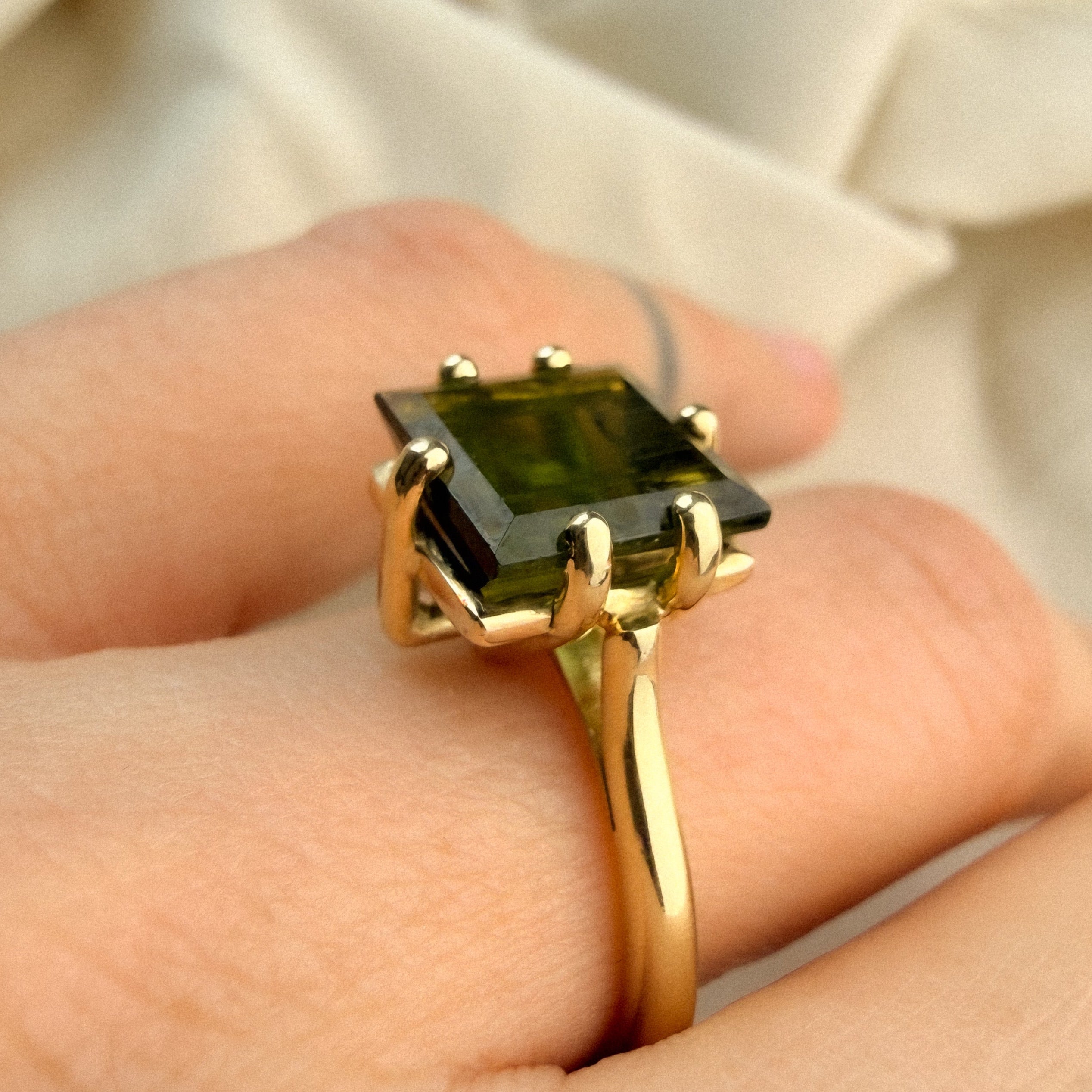 14k Green Ring