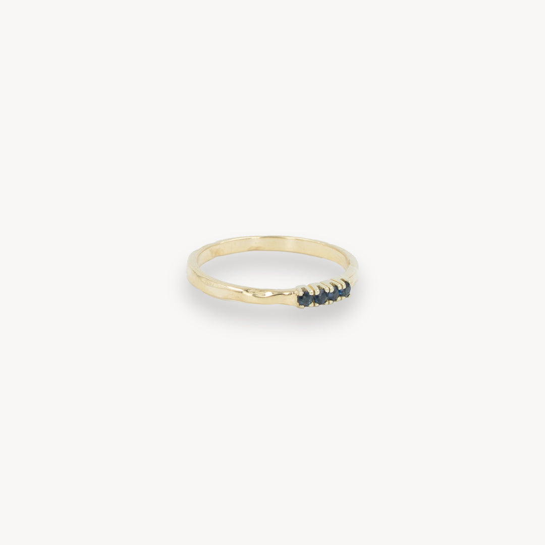 14k ring with four sapphires
