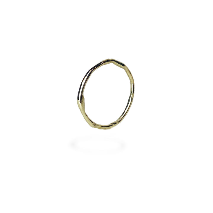14k Tiny Fluid Ring